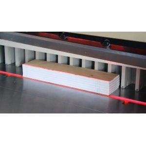 Program Control Automatic Paper Cutting Machine 670mm High Accuracy