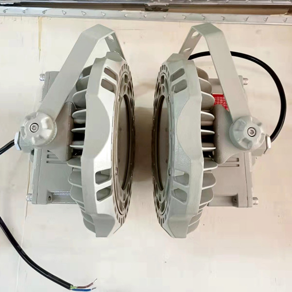 Pendent Explosion Proof LED High Bay Light UFO 100W 200W 60W Corrosion Resistant