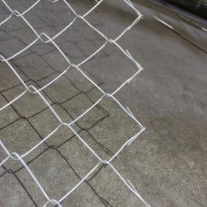 China Height 1.8m Chain Link Fence 60X60 1.8X25m Chain Link Fence secure Chain Link Fence on sale