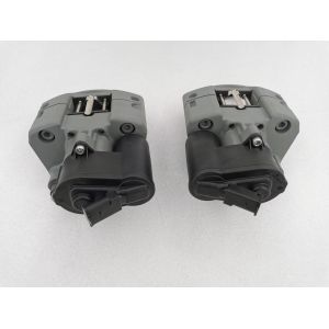 Car Dual Rear Caliper Tesla Electronic Handbrake For 19 Inch Wheel