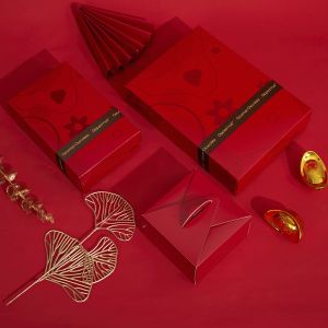 Handmade Red Small Gift Packaging Box With Foldable Base Lid And Handle