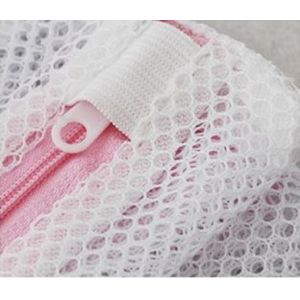 Custom Laundry Mesh Wash Bag with Non-rusting Nylon Zipper