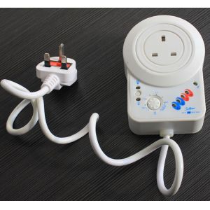 AVS 15A 220v Automatic Voltage Voltage Stabilizers protector /surge protector