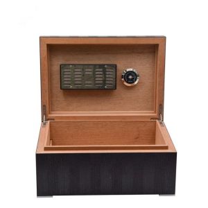 Spanish Cedar Cigar Tobacco Box 20 Cigars Capacity With Humidity Control