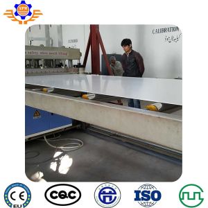 2 - 4M/Min Plastic Pvc Ceiling Extrusion Line Pvc Panel Making Machine