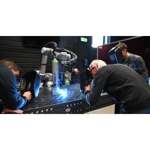 Universal Robot UR10 Cobots Welding With Mig Welding Torch And Robotic