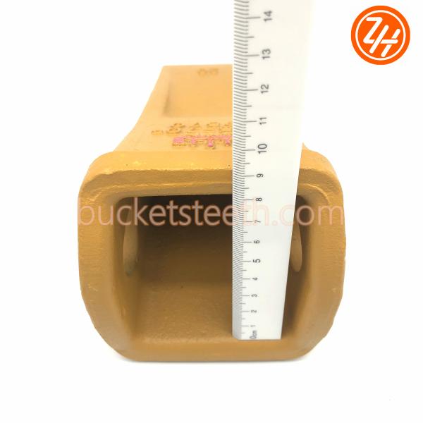 SHANTUI Abrasion Resistant 205-70-19570 Pc200 Ex200 Sy215 Standard Excavator Bucket Teeth Heavy Equipment KOMATSU