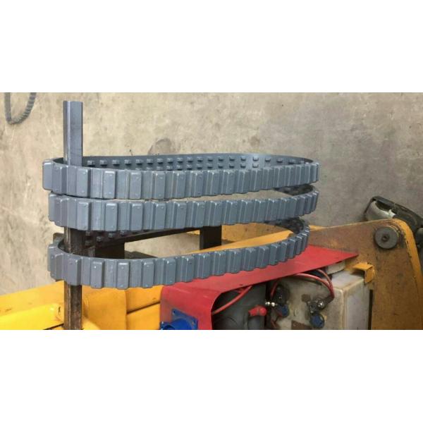 Black Toy Rubber Tracks Width 96 Pitch 12.55 Links 50 For Robot / Wheelchair