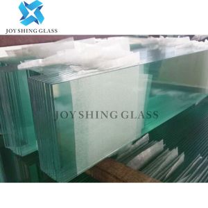 Clear And Tinted Louvered Windows With Aluminum Frames