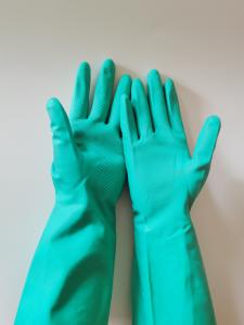 China Anti Leakage Green Nitrile Glove 13 Inches  Nitrile Solvent Resistant Gloves on sale