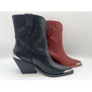 China Closed toe metal design Womens Leather Dress Boots，soft nappa genuine leather ankle boots，abs heel with Rubber outsole on sale