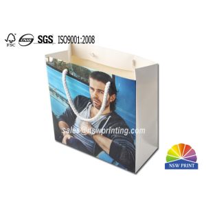 China Custom Printing Matt Lamination Fashion Art Paper Portable Shopping Bags on sale