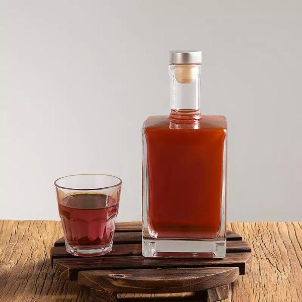 Base Material Glass Custom 500ml 750ml Square Wine Whisky Glass Bottle with Cork