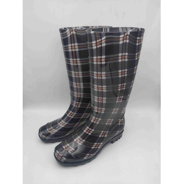 Quality Customized Female Rain Boots Non Slip Sole Womens Tall Gumboots Waterproof wholesale