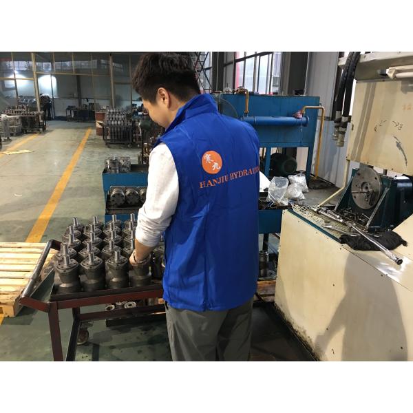 315 Cc Six Tooth Splined Shaft PTO Hydraulic Wheel Motor Drive Interchangeable With White RE DH