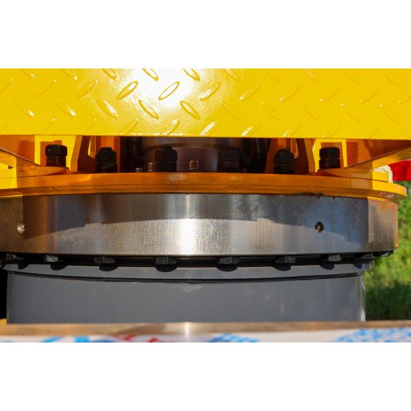 32m telescopic boom version Dongfeng aerial bucket lift aerial work platform truck