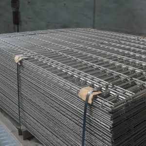 30 Meters Chicken Cage Galvanized Welded Wire Mesh Fence Panel with Long Service