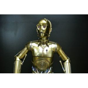 China Gold C3PO Robot Star Wars Characters Toys His Eyes Can Give Out Light on sale