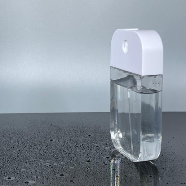 ISO Certified 50ml Card Pump Perfume Bottle with White Color and Card Shape Sprayer