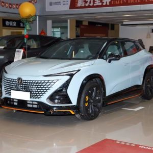 Medium SUV Prepayments Booking Changan UniT 2024 Petrol Gasoline Car 1.5T 188HP Cars