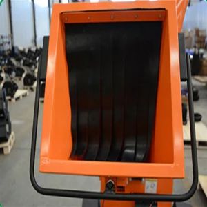 Self Powered 12.5ft Wood Chipper Machine Hydraulic Feed Wearproof