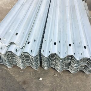 Customized Zinc Coating Q235 Q345 Highway Guardrail Traffic Barrier Rails Rail