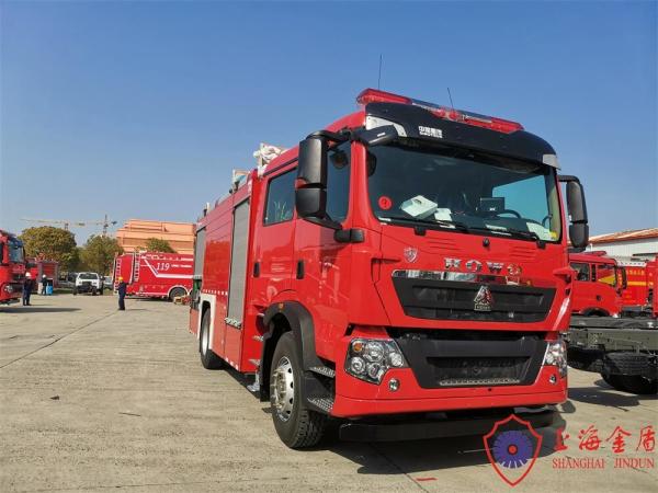 Quality 8000 Litre Manual Gear Water Foam Fire Fighting Engines With Huge Extinguishant wholesale