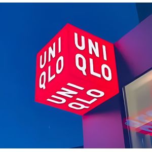 P3 Mobile WIFI Control 4 Sided LED Cube Sign 384*384mm For Creative Advertising