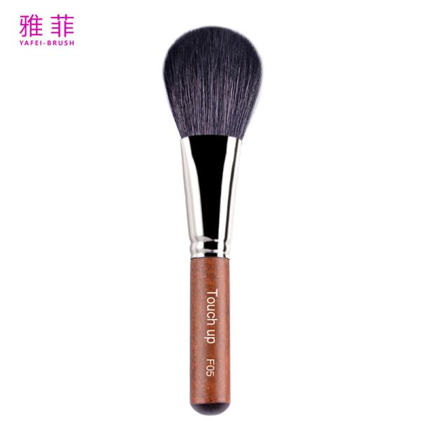 Quality F05 OEM/ODM Animal Hair Makeup Brushes Face Blender Brush Lightweight wholesale