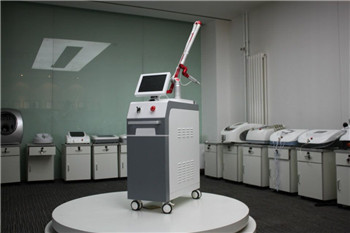 Quality 1064nm & 532nm nd yag laser machine / ND Yag laser tattoo clearance / q switch yag laser wholesale