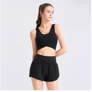 Custom made Tight Fit Sexy Back Womens Sports Bra And Shorts Set