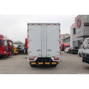 5000kg Gross Vehicle Weight Dongfeng Single Row 4X2 Van Truck