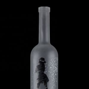 Classic Shape 700ml 750ml Frosted Applique Vodka Glass Bottle for Beverage