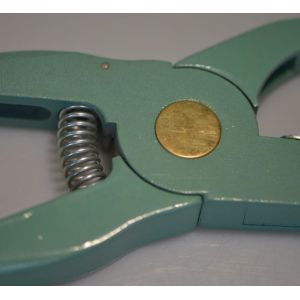 Livestock Pig Ear Tags Automatic Spring Back Customized Material Simple Operation