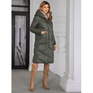 Upgrade Your Winter Wardrobe with Fashionable Down Jacket and Polyester Filling