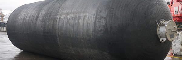 Self - Adjustable Submarine Fenders / Marine Floating Wheel Fender Natural Rubber Material