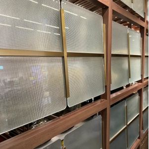 Customized Begonia Pattern Glass High Transparency Tempered Glass For Window And