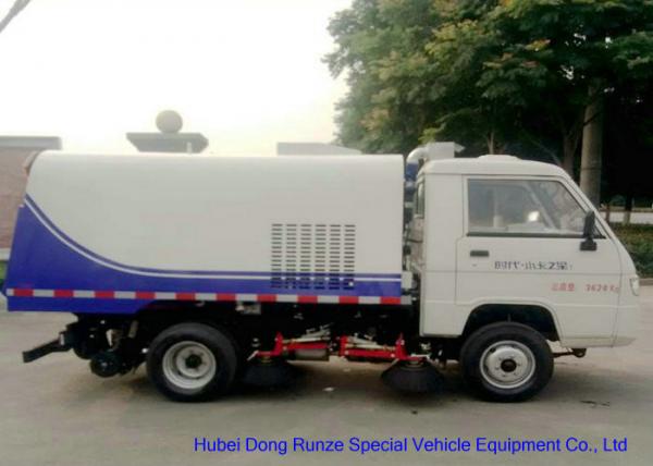 Quality Foton Mini Road Sweeper Truck , Mechanical Street Sweeper With 4 Brushes 2 Cbm Trash wholesale