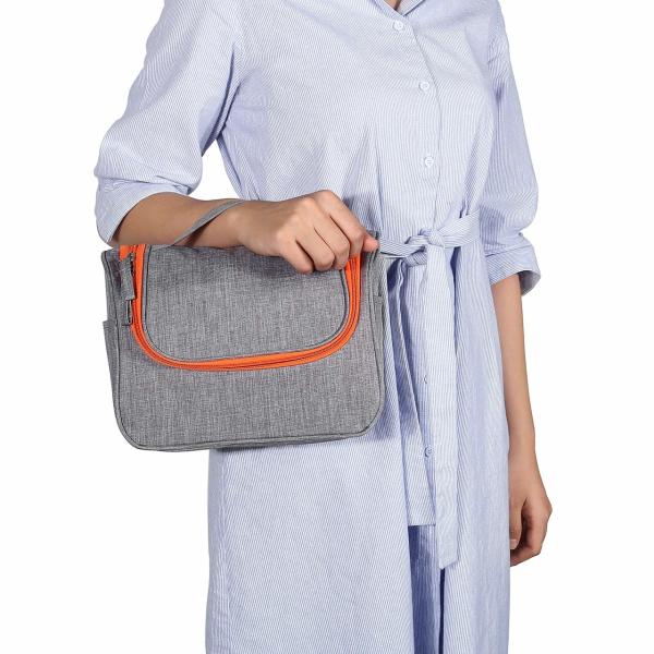 Quality Water Resistant Fabric Durable Waterproof Hanging Toiletry Bag With Handle wholesale