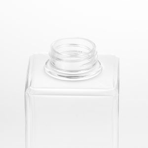 Recycled Square Clear Plastic Lotion Bottles With 44mm Pump 550ml