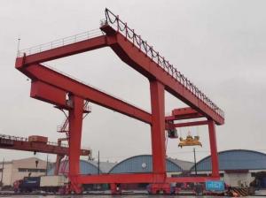 China Outdoor Rail Mounted Gantry Crane Electric Hoist Container Lifting 40 Ton 50 Ton on sale