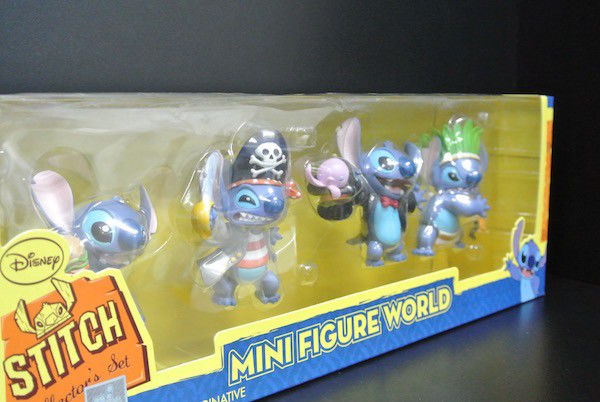 Magician Style Lilo And Stitch Action Figures With Disney Logo 8*7*5c