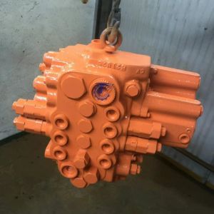 China 4337982 4359391 EX70 EX75 ZX70 EX75UR KYB Main Control Valve C0170-31214 on sale