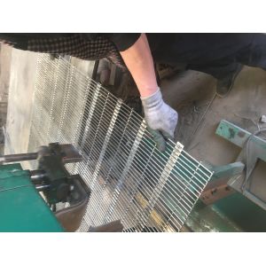 358 anti-climb fence