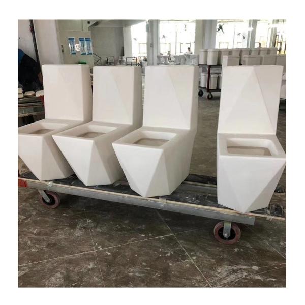 Ceramic Toilet Seat Sets and Sink Bathroom with Traditional Design Style Water Closet