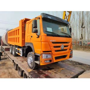 China HOWO 6X4 10-Wheel Dump Truck with 5 Seats and 371HP Horsepower in Good Condition on sale