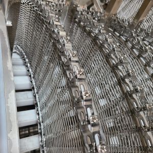 Wire Mesh Belt Cooling or Freezing Conveyors and Spiral Towers