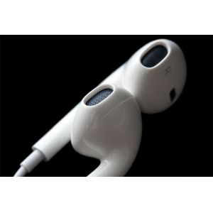 China colorful iPhone 5 earphone with mic on sale