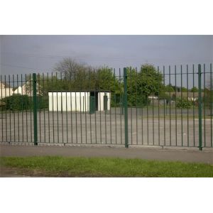 Blunt Top / Vertical Bar Ornate Metal Fencing High Compressive Strength