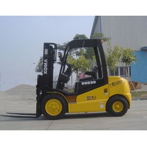 Diesel Engine Internal Combustion Forklift Low Fuel Consumption 3000kg Capacity